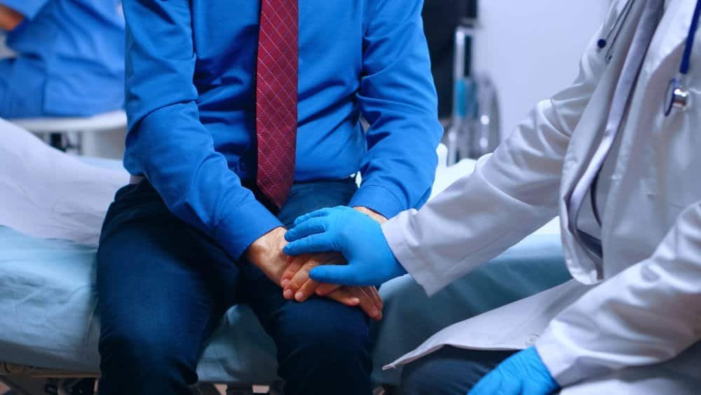 متى تختفي العروق بعد عملية دوالي الخصية